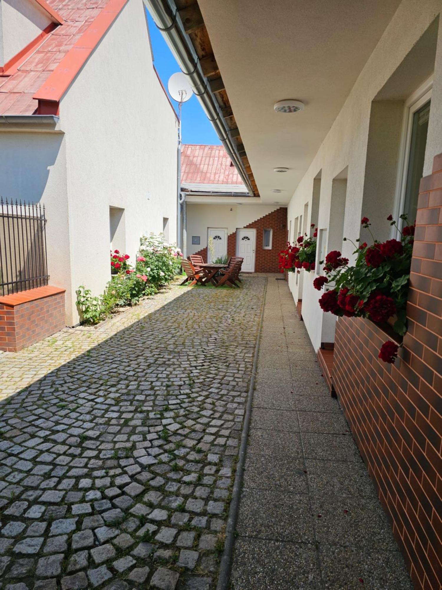 Ferienwohnung Olomouc New1 Exterior foto